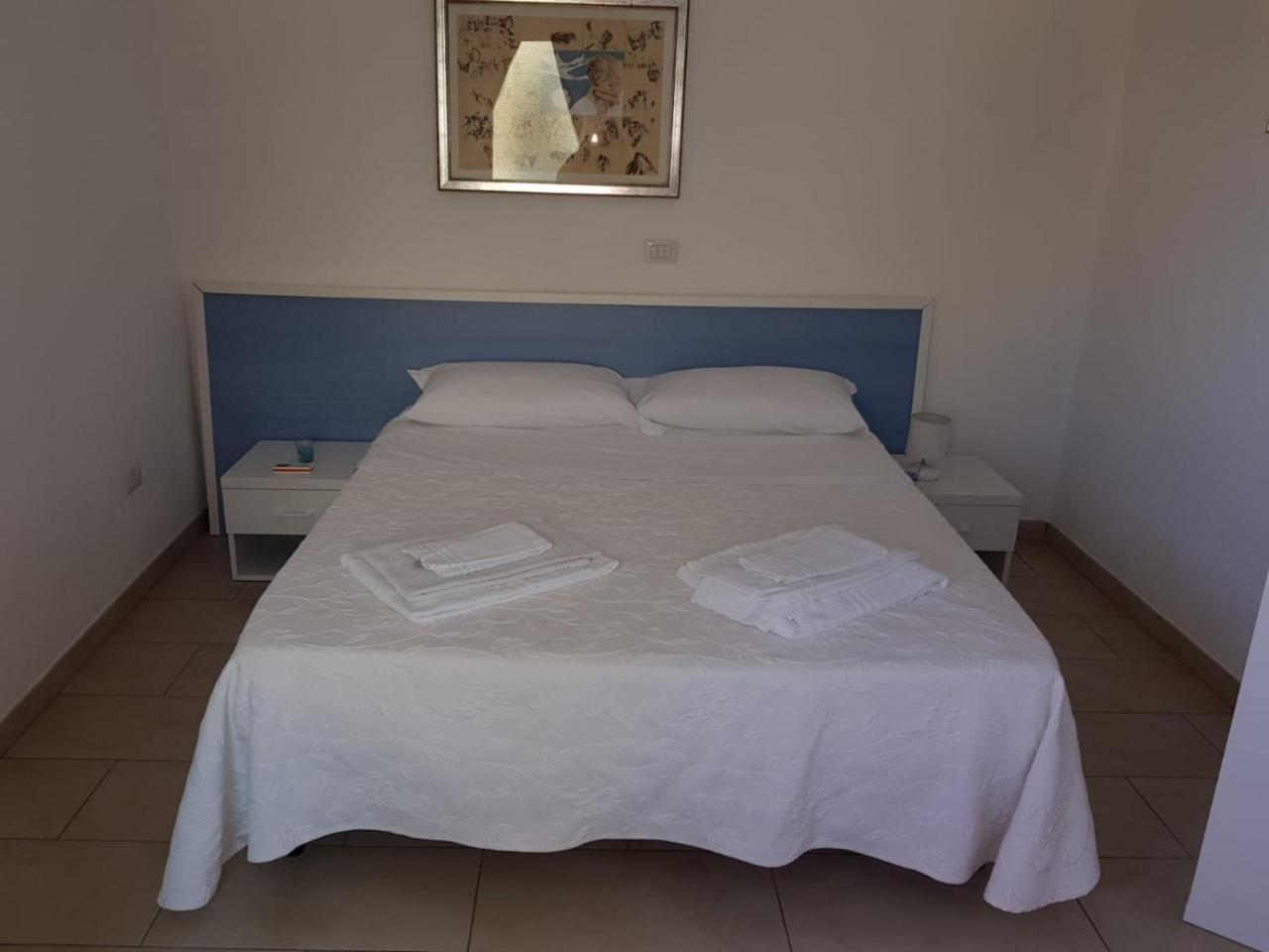 La Nave Sul Mare Di Taormina Bed & Breakfast Летояни Екстериор снимка